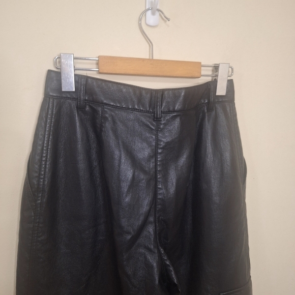 Wilfred Aritzia Faux Leather High Rise Modern Cargo Pants Black SZ 4 NWOT - Picture 10 of 15
